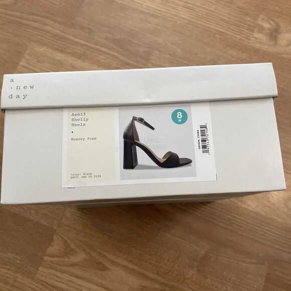 A New Day Shelly Heels Black 8 Wide Women’s Ankle Strap Block Memory Foam NEW - Picture 3 of 16